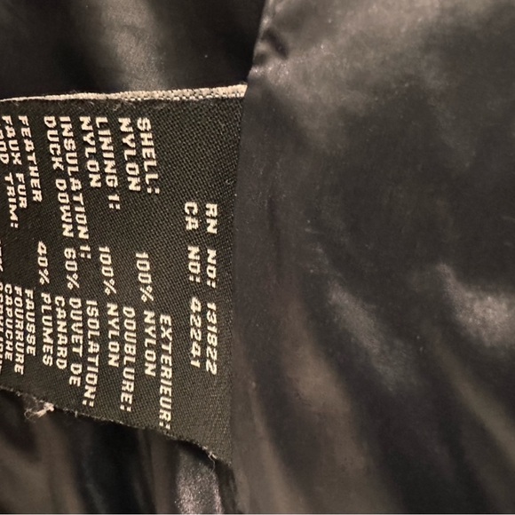 Kids Down Jacket Size 8 - Picture 3 of 6